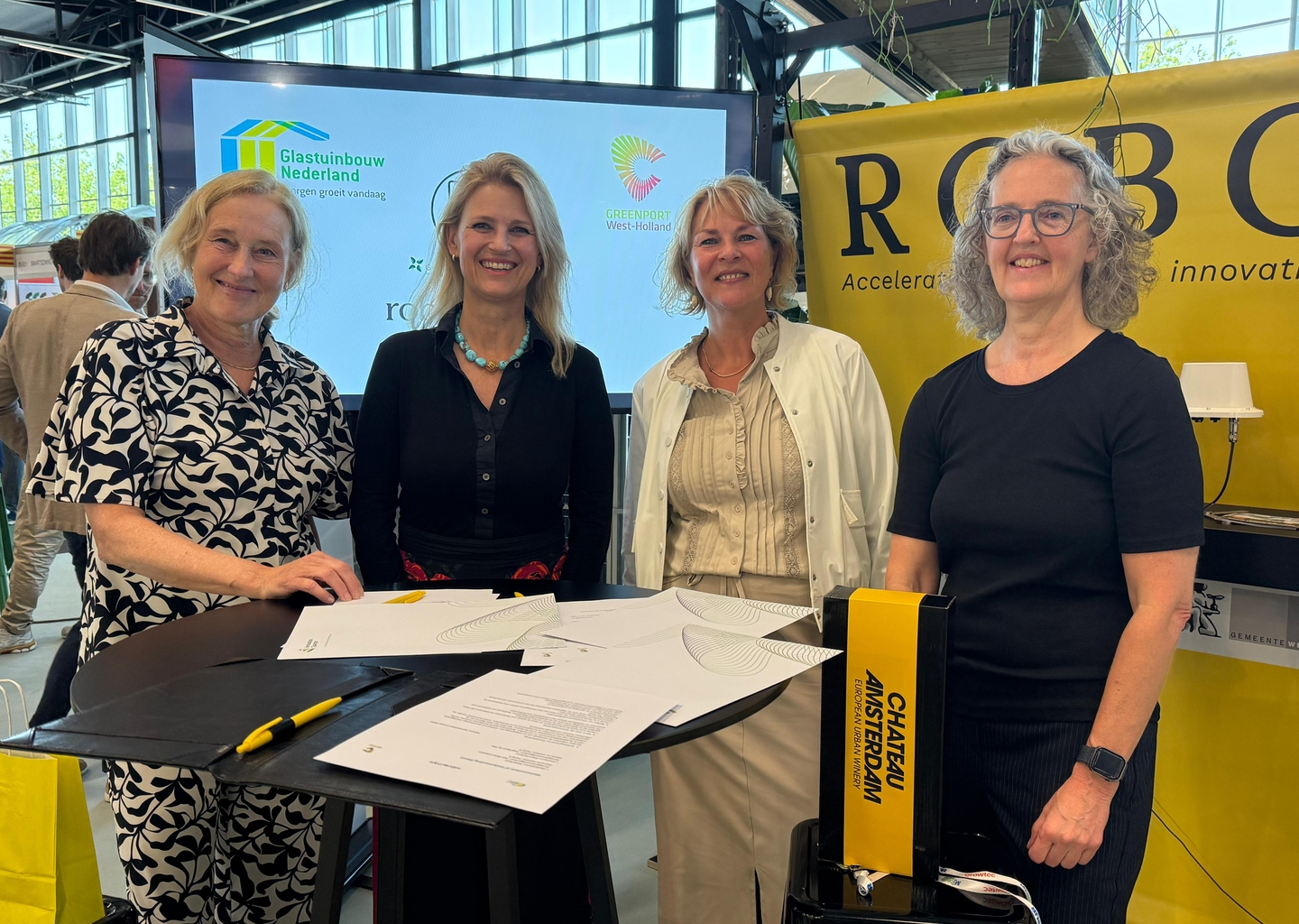 0e01ba6a b338 4e9f bd05 6743676171f7